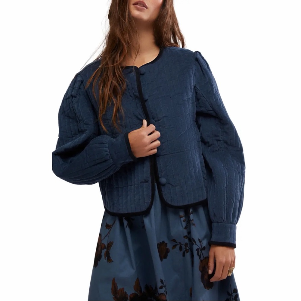 New w/ Tags Free People Quilted Velvet Jacket in Blue size Small.